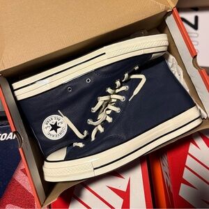 Chuck 70 Leather High
‘Colorblock - Obsidian Blue’